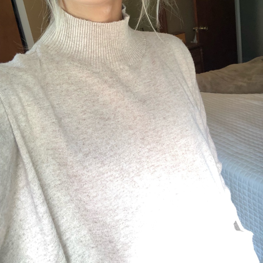 Sweater with pockets
